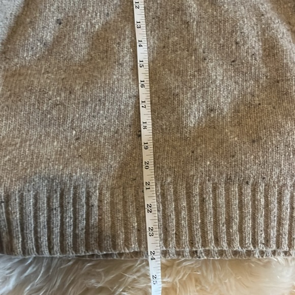 Men’s Smartwool sweater size small - Picture 4 of 6